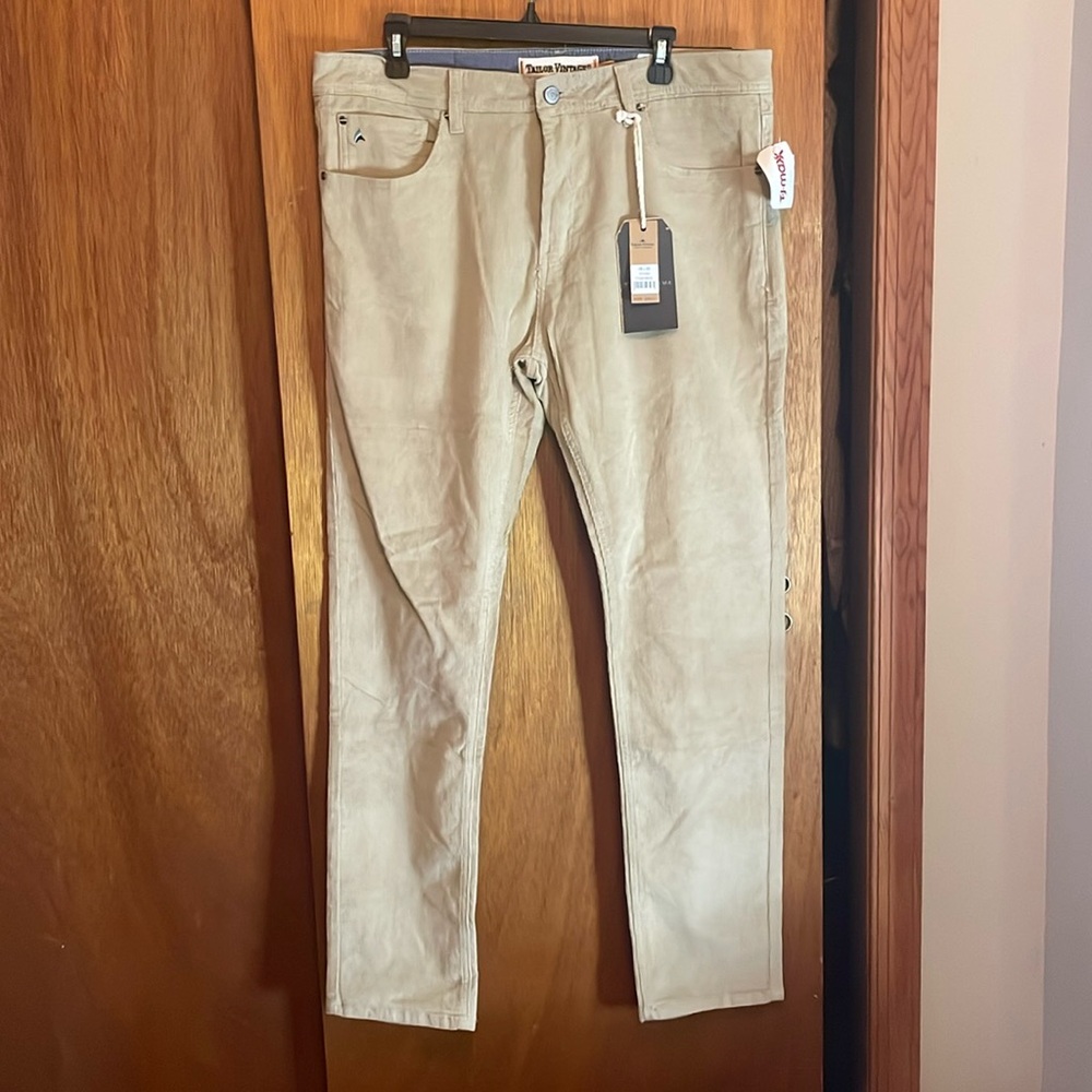 Men’s: Taylor vintage corduroy pants size 36 x 32